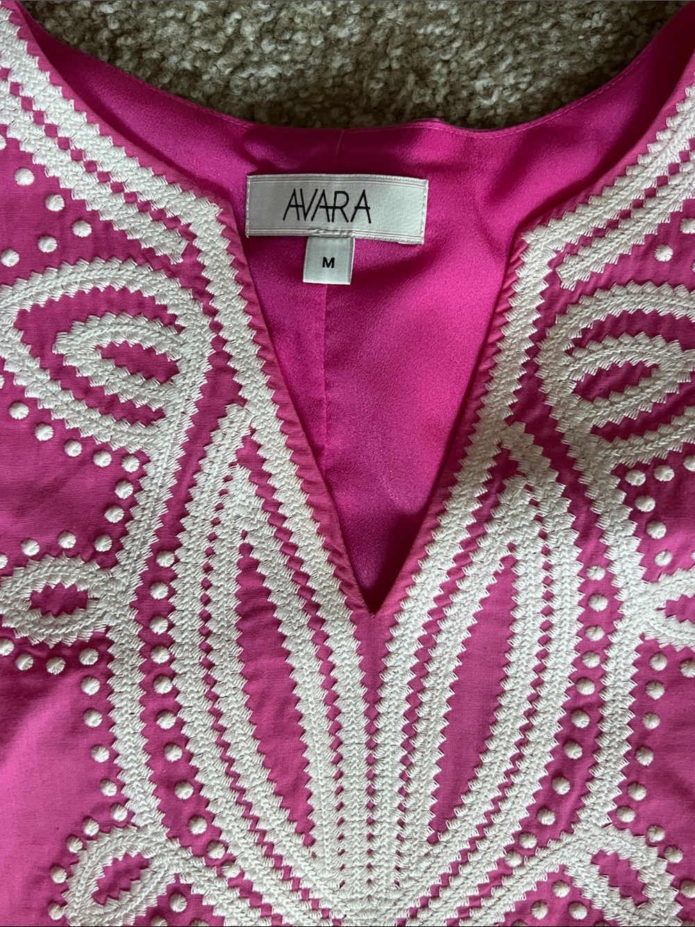 Avara Exclusive Roxanne Vibrant Pink Embroidered Short Shift Dress Sz M $98 - Picture 5 of 7